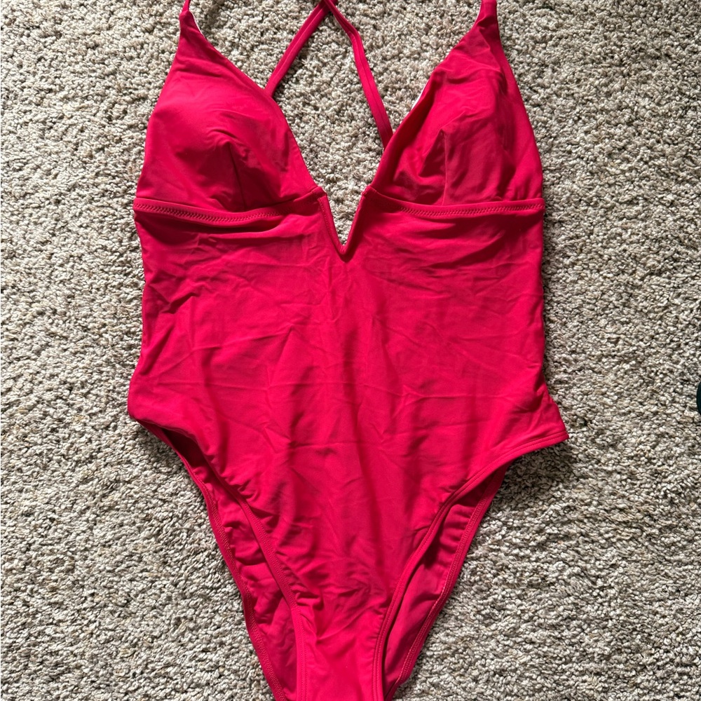 Cupshe Pink One Piece Swimsuit with Plunging Neckline and Halter Straps